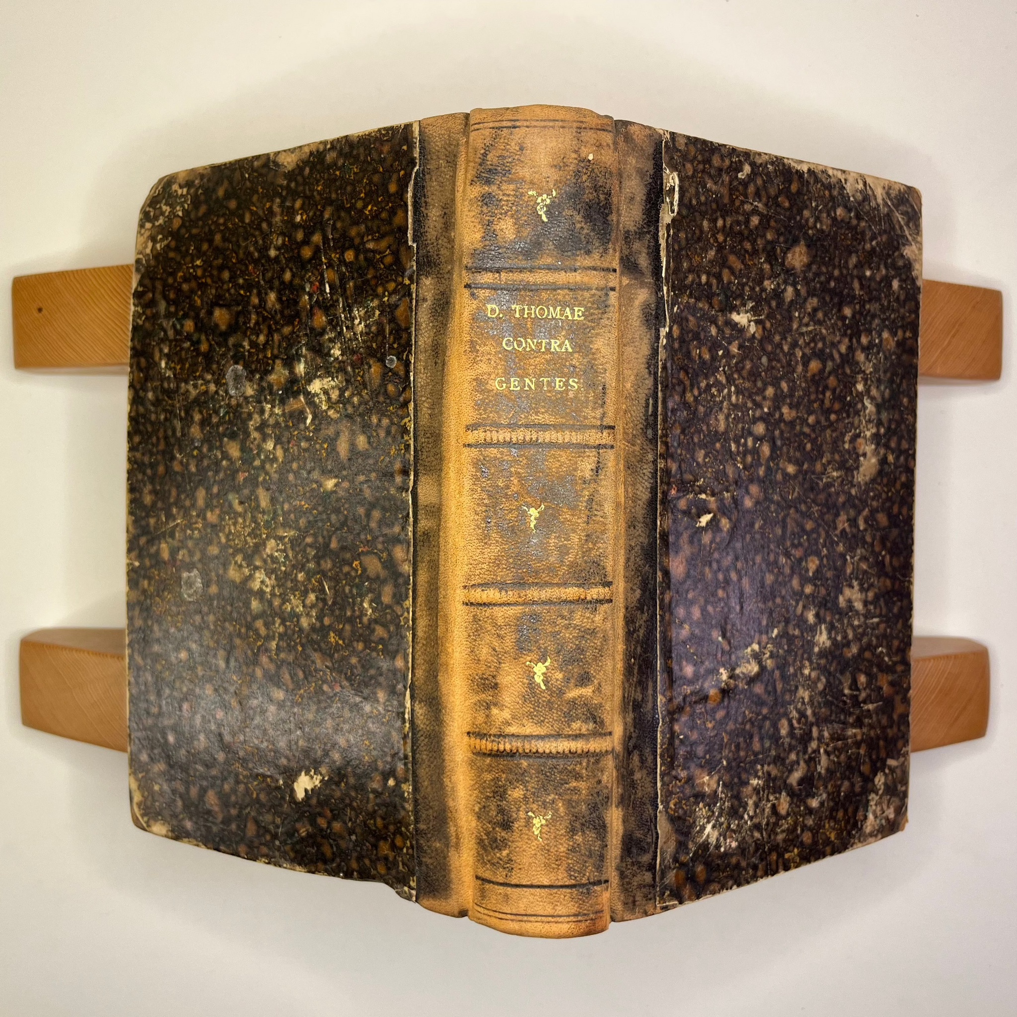 1894 Summa Contra Gentiles by St. Thomas Aquinas